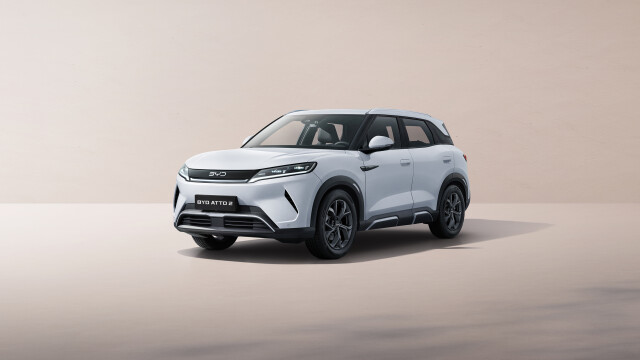 17、ATTO2_LHD_White_Exterior_Left Front 45°_download_JPG 3000px.jpg